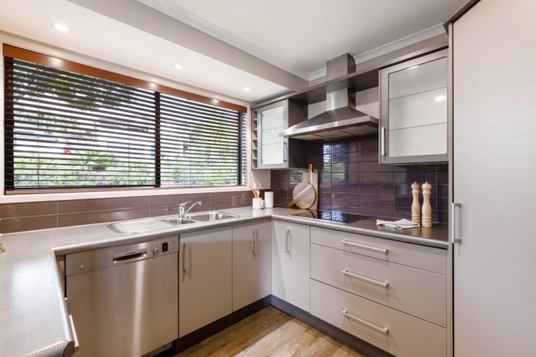 Photo of property in 8 Highlander Place, Welcome Bay, Tauranga, 3112