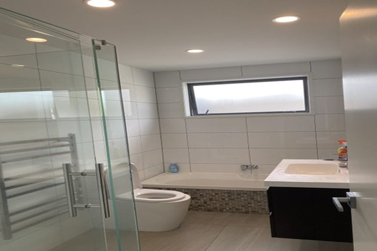 Photo of property in 11/31 Verbena Road, Birkdale, Auckland, 0626