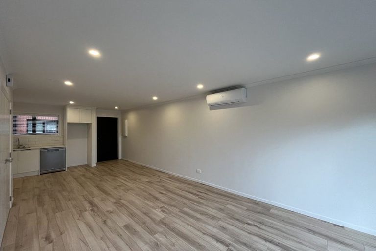 Photo of property in 2/13 Brough Road, Manurewa East, Auckland, 2102