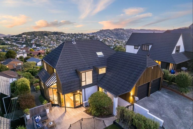 Photo of property in 9 Satara Crescent, Khandallah, Wellington, 6035