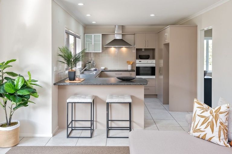 Photo of property in 20 Earlshall Drive, Flat Bush, Auckland, 2016
