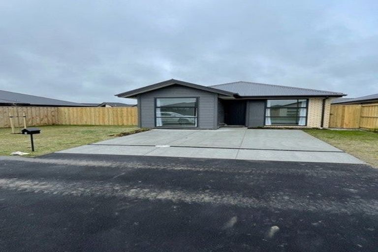 Photo of property in 8 Lomu Way, Rolleston, 7615