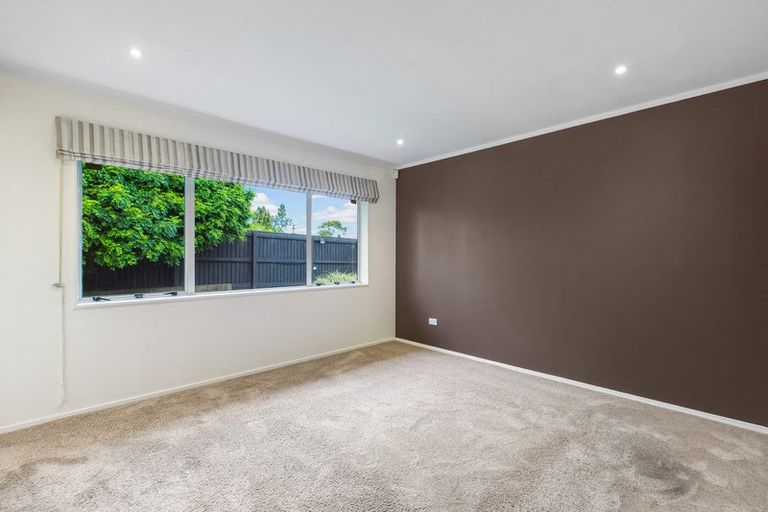 Photo of property in 2/10 Mangarata Avenue, Papatoetoe, Auckland, 2025