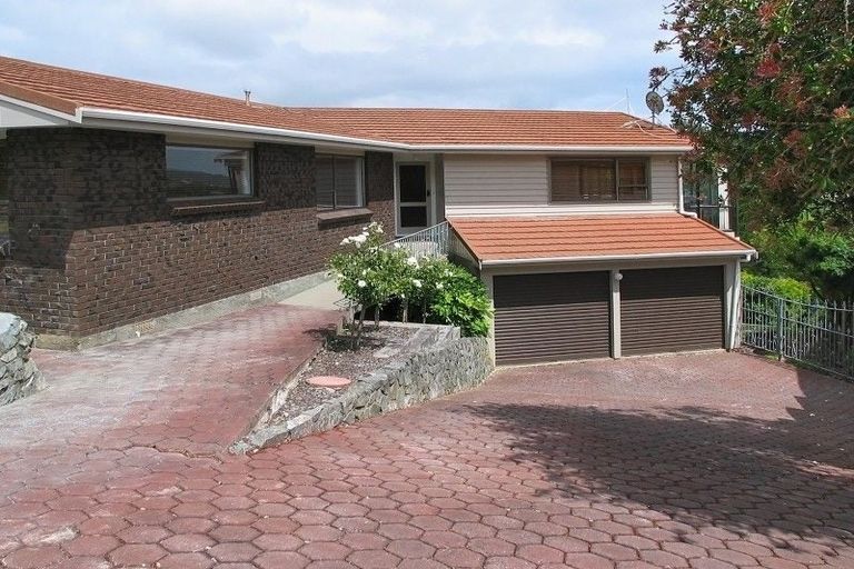 Photo of property in 60 Leeward Drive, Whitby, Porirua, 5024