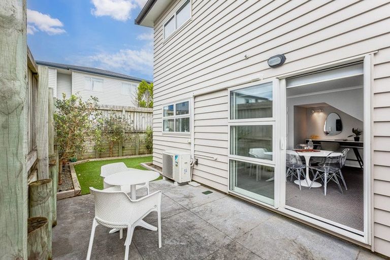 Photo of property in 184 Mark Avenue, Grenada Village, Wellington, 6037