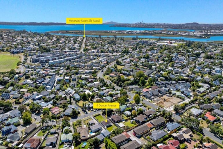 Photo of property in 4 Duncan Avenue, Te Atatu South, Auckland, 0610
