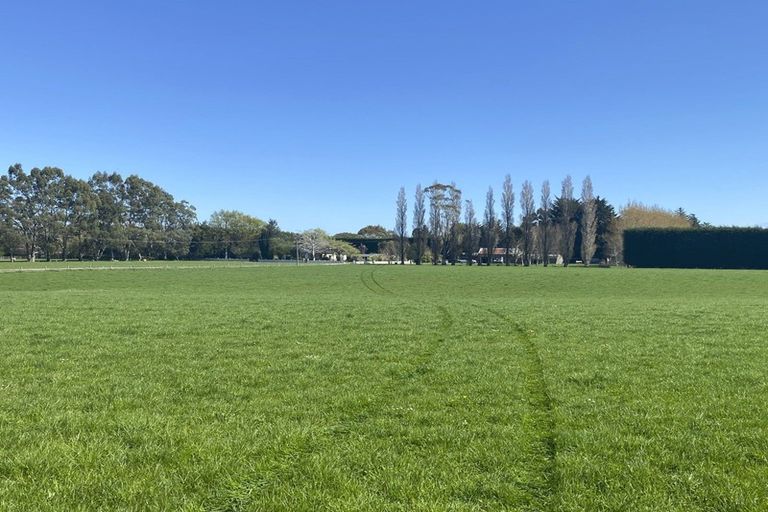 Photo of property in 750a Winton Lorneville Highway, Lochiel, Winton, 9781