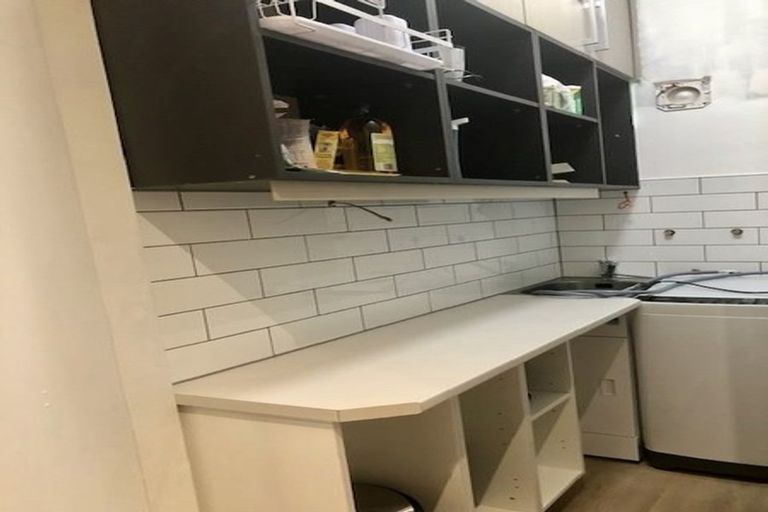 Photo of property in Mondrian Townhouses, 10/24 Hanson Street, Mount Cook, Wellington, 6021