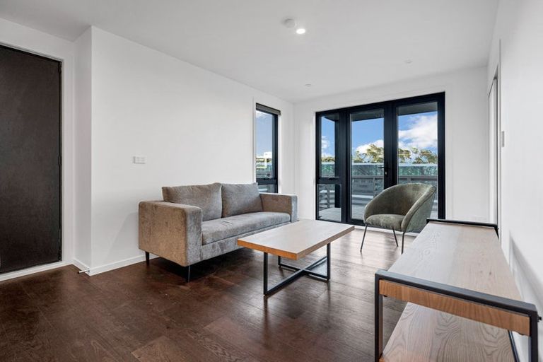 Photo of property in 53 Te Puketoka Lane, Mangere, 2022