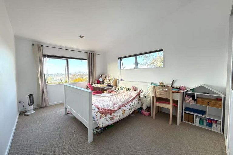 Photo of property in 26c Schnapper Rock Road, Schnapper Rock, Auckland, 0632