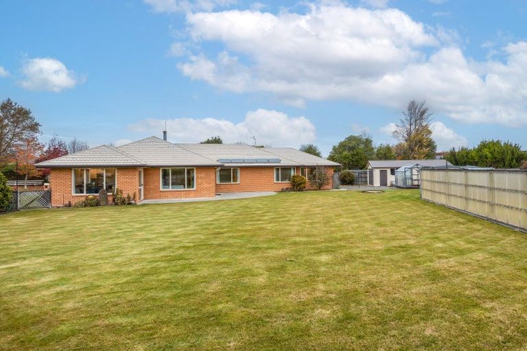 Photo of property in 49 Stonebridge Way, Prebbleton, 7604