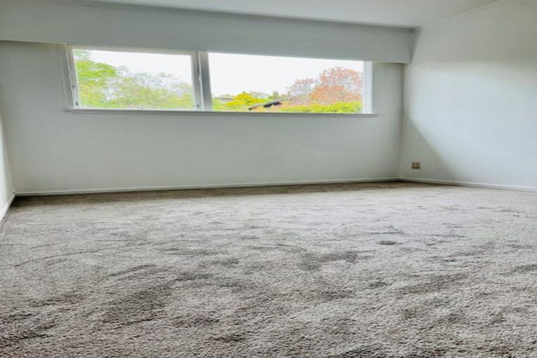 Photo of property in 11 Barlow Place, Chatswood, Auckland, 0626