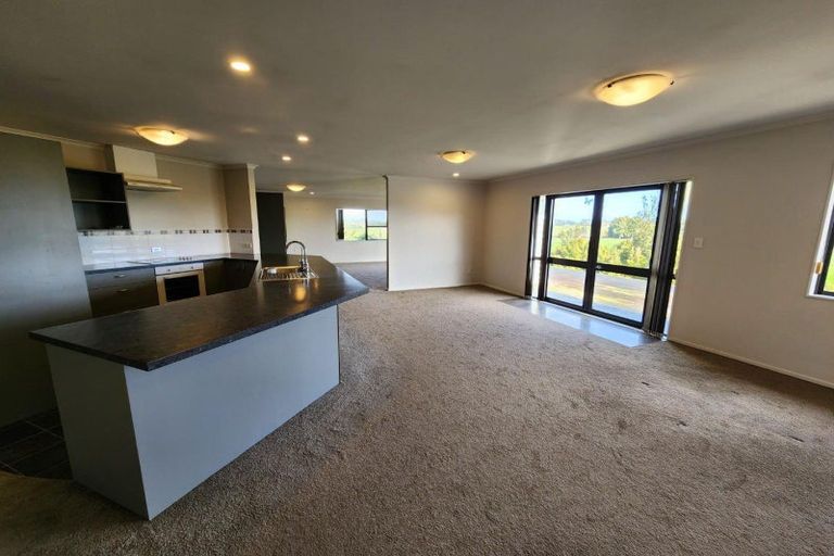 Photo of property in 254a Mountain Road, Lepperton, New Plymouth, 4373