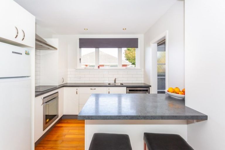 Photo of property in 1/30 Erin Crescent, Mairehau, Christchurch, 8013