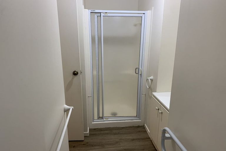 Photo of property in 3 Fayette Place, Te Atatu South, Auckland, 0610