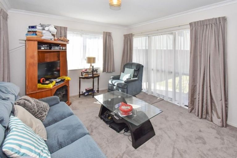 Photo of property in 2/327 Great South Road, Papakura, 2110