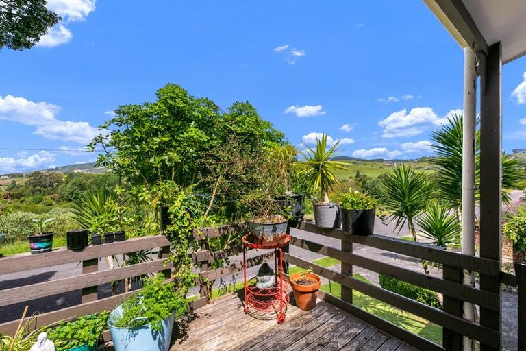 Photo of property in 32 Ranginui Road, Welcome Bay, Tauranga, 3112