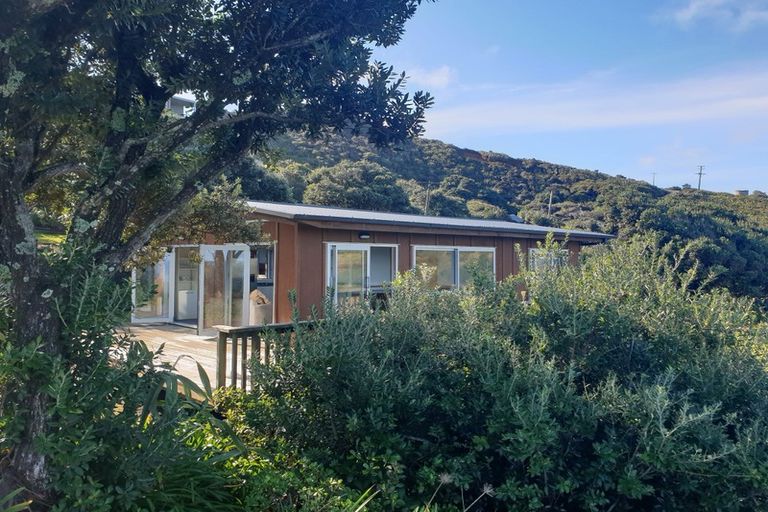 Photo of property in 459 Oaia Road, Muriwai, 0881