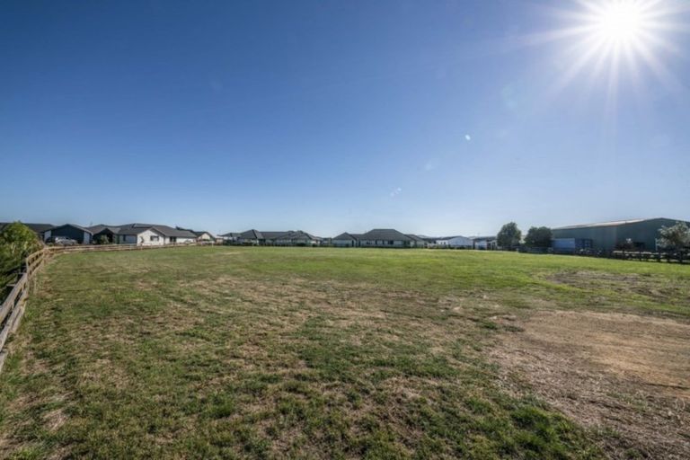 Photo of property in 65 Saint Kilda Road, Cambridge, 3434