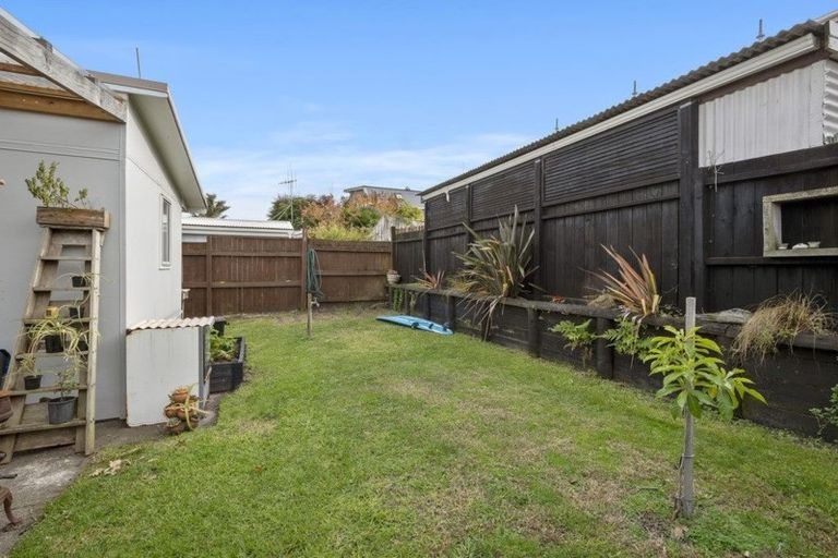 Photo of property in 103a Simpson Road, Papamoa Beach, Papamoa, 3118