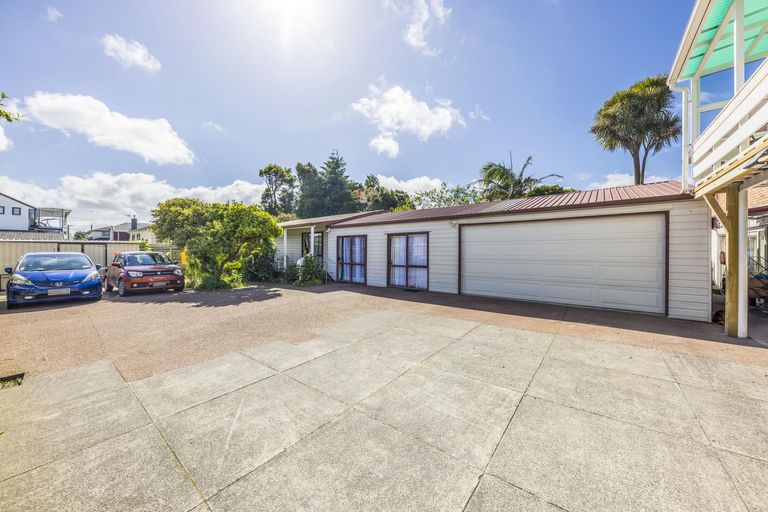 Photo of property in 3 Brooklyn Avenue, Papatoetoe, Auckland, 2025