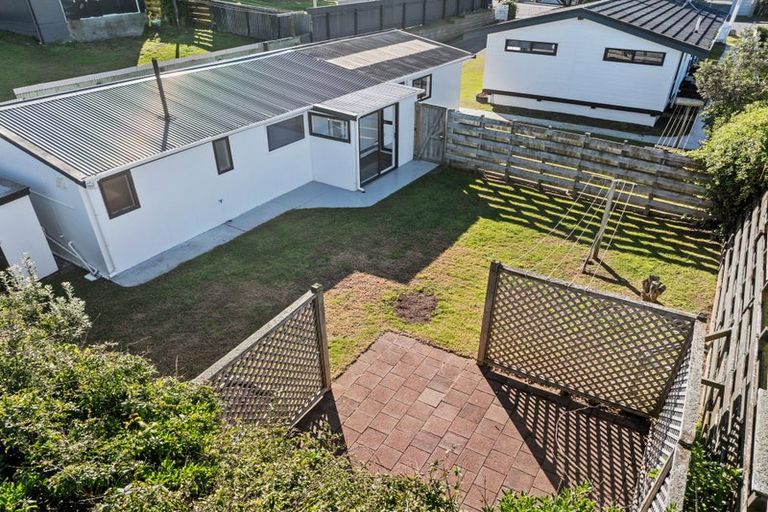 Photo of property in 3 Tasman Road, Otaki Beach, Otaki, 5512