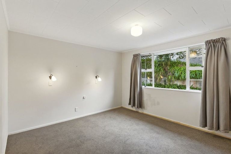 Photo of property in 35a Tui Road, Raumati Beach, Paraparaumu, 5032