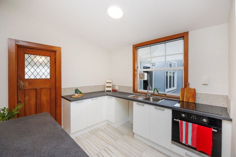 Photo of property in 972 Tremaine Avenue, Roslyn, Palmerston North, 4414