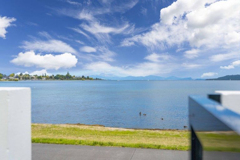 Photo of property in 10/225 Lake Terrace, Waipahihi, Taupo, 3330