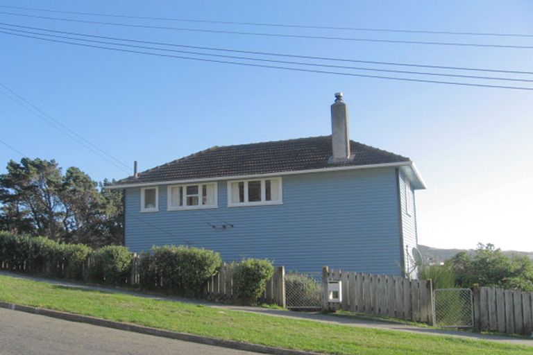 Photo of property in 8 Spur Grove, Titahi Bay, Porirua, 5022