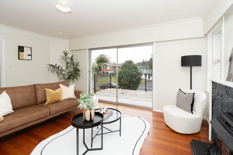 Photo of property in 1 Jennifer Place, Chartwell, Hamilton, 3210