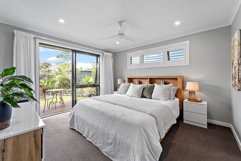 Photo of property in 39 Surf View Crescent, Red Beach, 0932