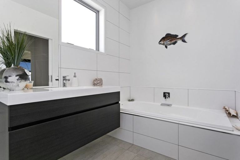 Photo of property in 8 Kotare Grove, Cambridge, 3434