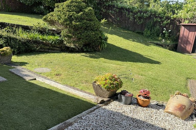 Photo of property in 4 Beverley Road, Stanmore Bay, Whangaparaoa, 0932