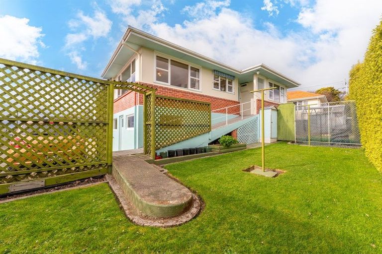 Photo of property in 20a Mersey Street, South Hill, Oamaru, 9400