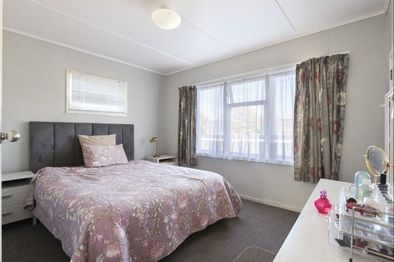 Photo of property in 16 Hunt Crescent, Hillcrest, Rotorua, 3015