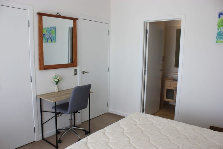 Photo of property in 140 Gills Road, Albany Heights, Auckland, 0632