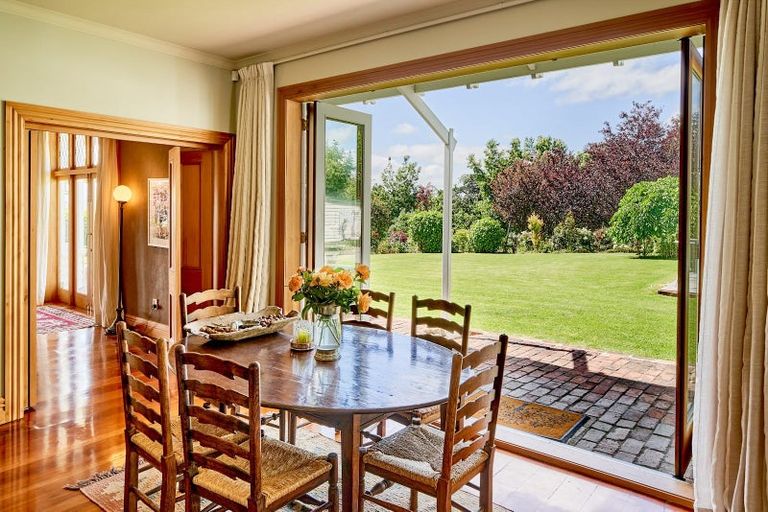 Photo of property in 8 Maungahina Road, Te Ore Ore, Masterton, 5886