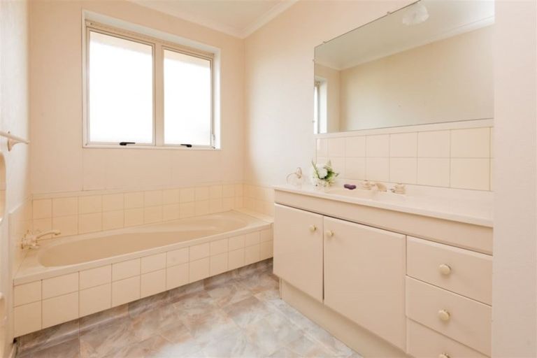 Photo of property in 370 Mandeno Street, Te Awamutu, 3800