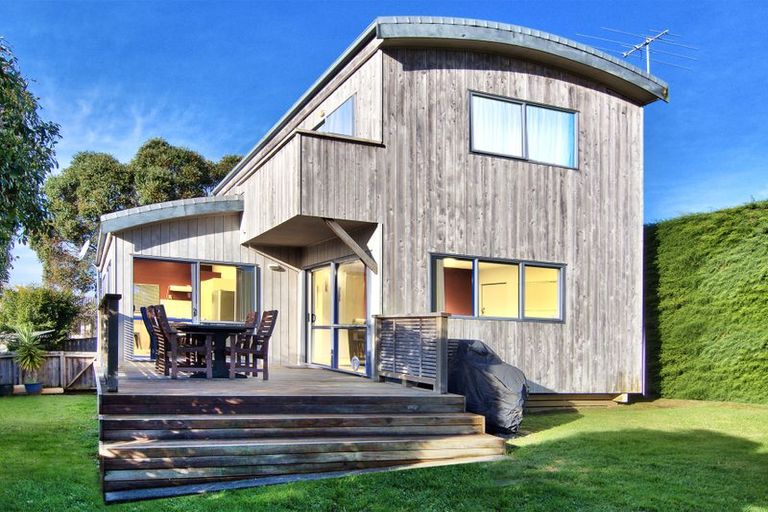 Photo of property in 33a Gilliam Street, New Lynn, Auckland, 0600