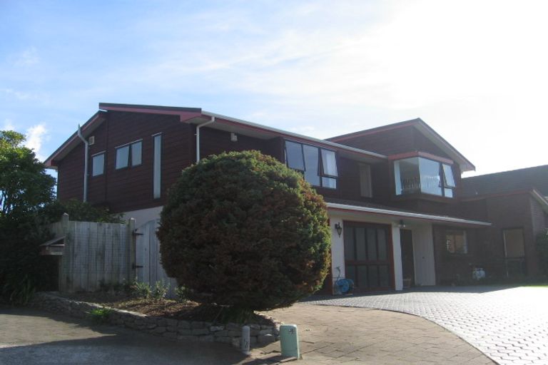 Photo of property in 32 Observatory Close, Whitby, Porirua, 5024