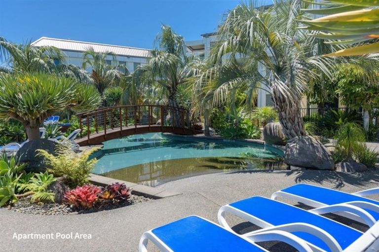 Photo of property in 136 Marine Parade, Bluff, 9814