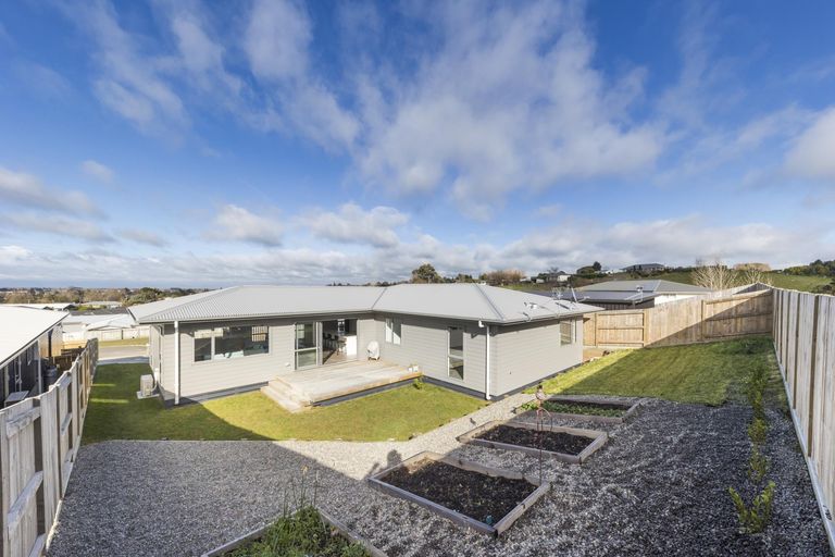 Photo of property in 15 Poplar Grove, Feilding, 4702