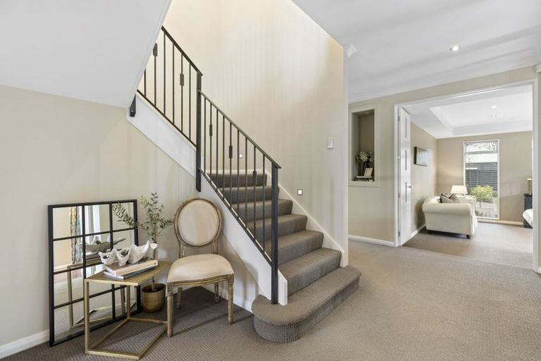 Photo of property in 68 Willowview Drive, Redwood, Christchurch, 8051