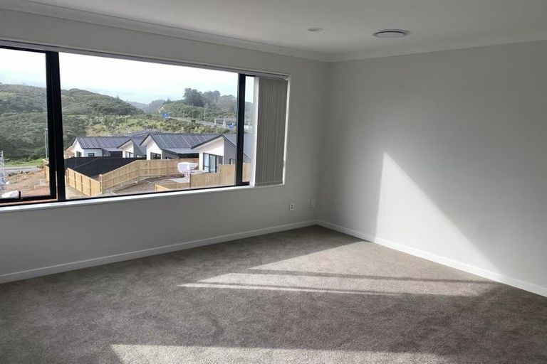 Photo of property in 38 Kotuitui Drive, Wainui, Silverdale, 0992
