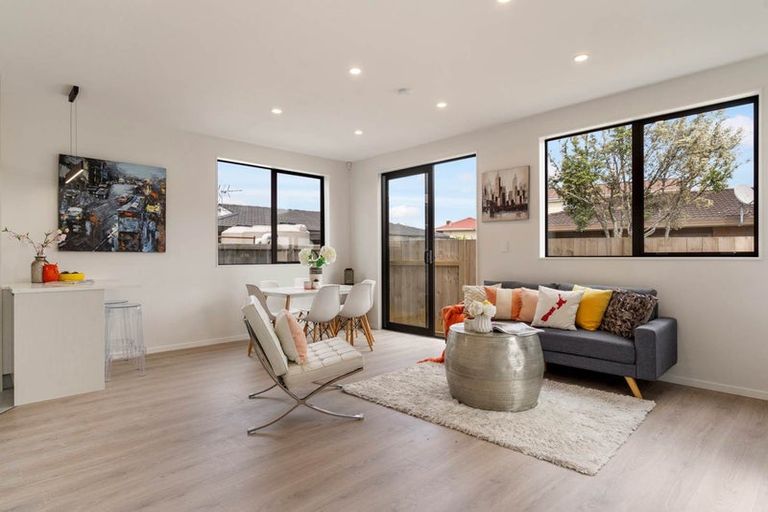 Photo of property in 1/2 Miami Street, Mangere East, Auckland, 2024