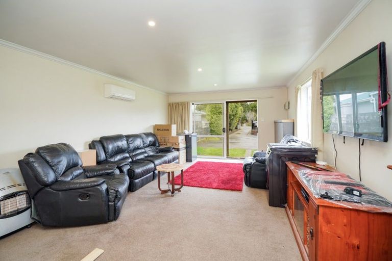 Photo of property in 36 Grant Road, Otatara, Invercargill, 9879