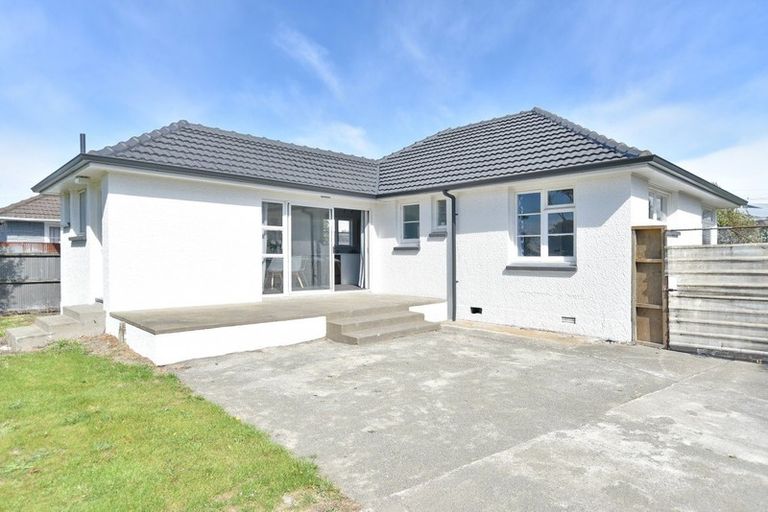 Photo of property in 51 Branston Street, Hornby, Christchurch, 8042