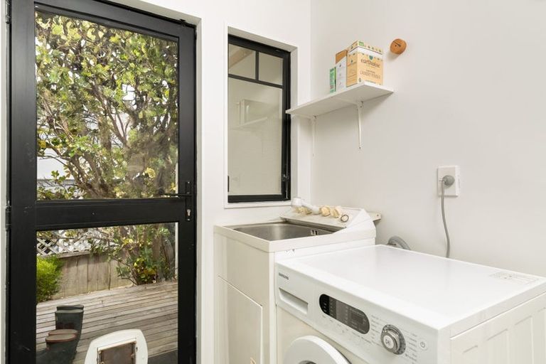 Photo of property in 4 Waverton Terrace, Churton Park, Wellington, 6037