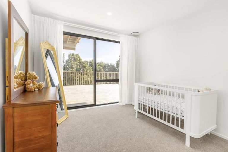 Photo of property in 94 Kotare Street, Waikanae, 5036